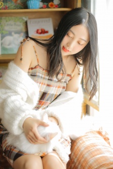 《漂亮的保姆》韩国电影